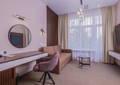 Номер «Люкс Премьер» 2 местный 2 комнатный в санатории Центросоюз в городе Кисловодск - фотография