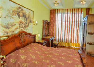 Апартамент в санатории Центросоюз в городе Кисловодске - фотография