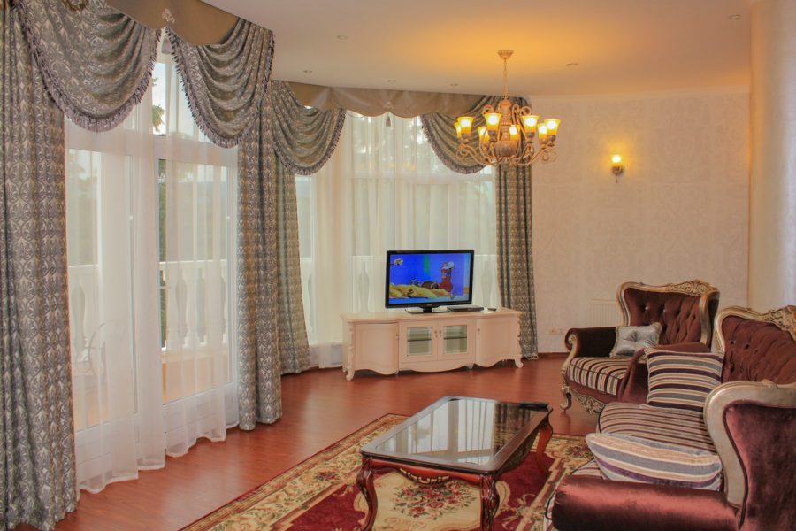 Королевский апартамент в санатории Центросоюз в городе Кисловодске - фотография