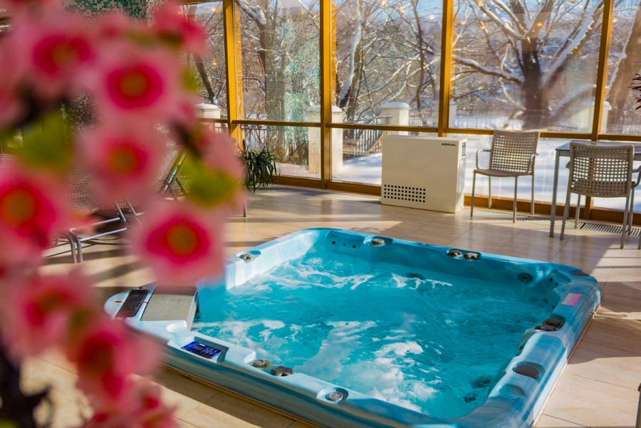 Крытый бассейн в санатории Центросоюз в городе Кисловодске - фотография