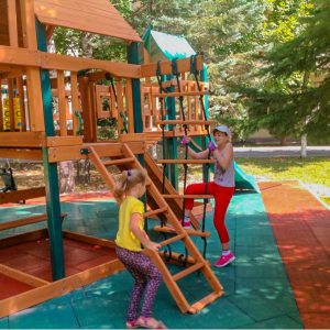 Детская площадка в санатории Центросоюз в городе Кисловодске - фотография