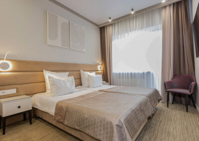 Номер «Стандарт» 2 местный (4 5 этаж) в санатории Центросоюз в городе Кисловодск - фотография