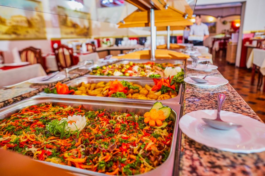 Обеденный зал Гранат в санатории Центросоюз в городе Кисловодске - фотография