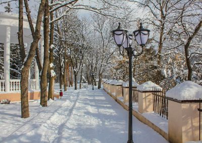 Территория в санатории Центросоюз в городе Кисловодске - фотография