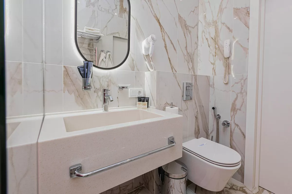 Номер «Люкс Премьер» 2 местный 2 комнатный в санатории Центросоюз в городе Кисловодск - фотография