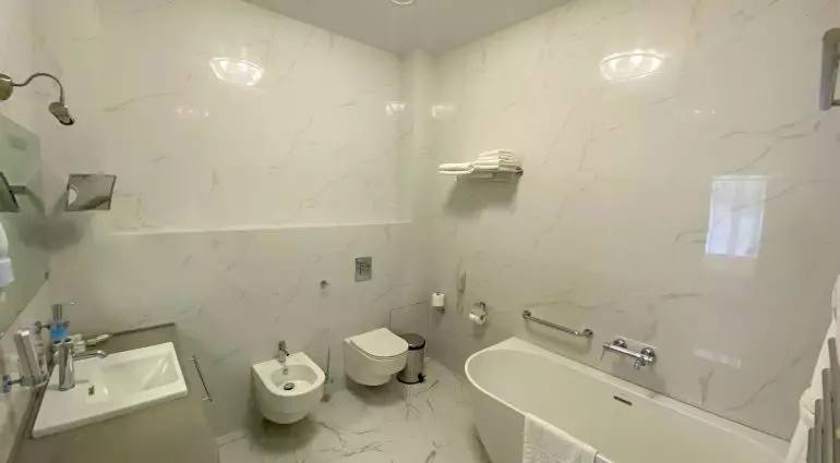 Апартамент в санатории Центросоюз в городе Кисловодске - фотография