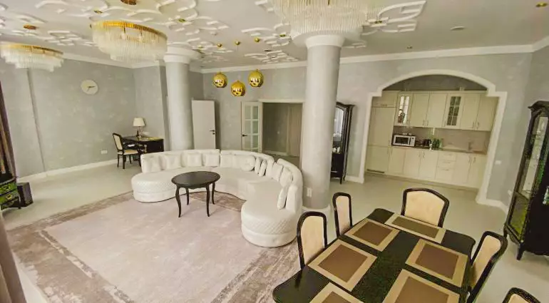 Апартамент в санатории Центросоюз в городе Кисловодске - фотография