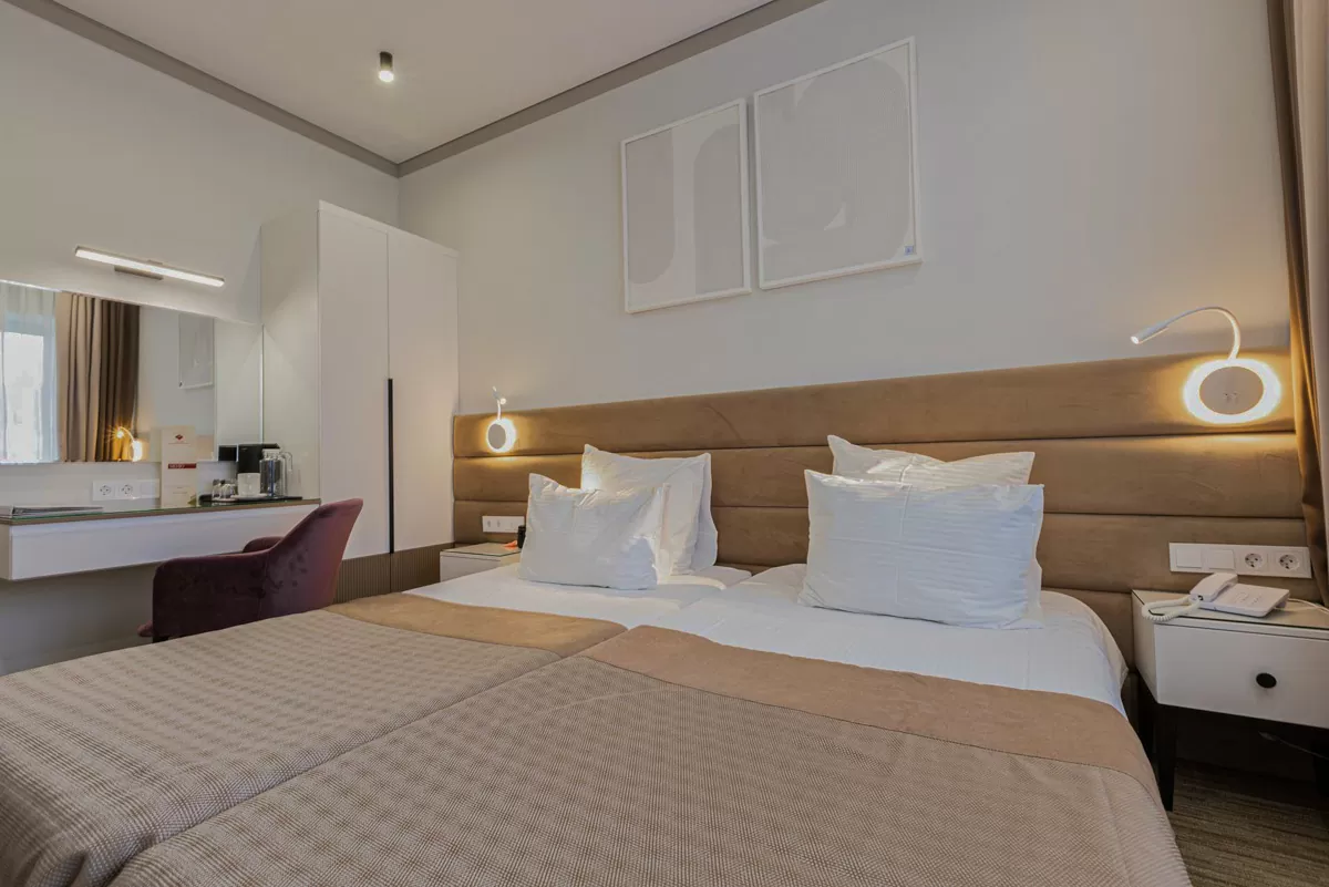 Номер «Стандарт» 2 местный (4 5 этаж) в санатории Центросоюз в городе Кисловодск - фотография