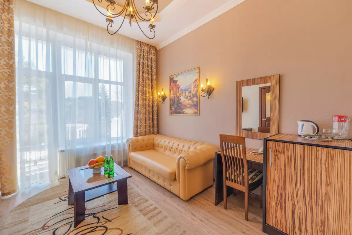 Люкс в санатории Центросоюз в городе Кисловодске - фотография