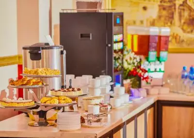 Обеденный зал Гранат в санатории Центросоюз в городе Кисловодске - фотография