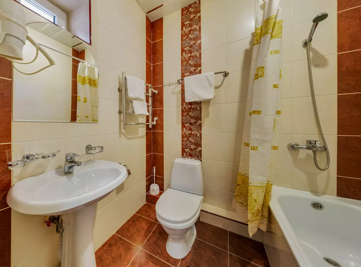 Одноместный стандартный номер в санатории Центросоюз в городе Кисловодске - фотография