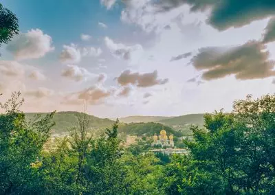 Территория в санатории Центросоюз в городе Кисловодске - фотография